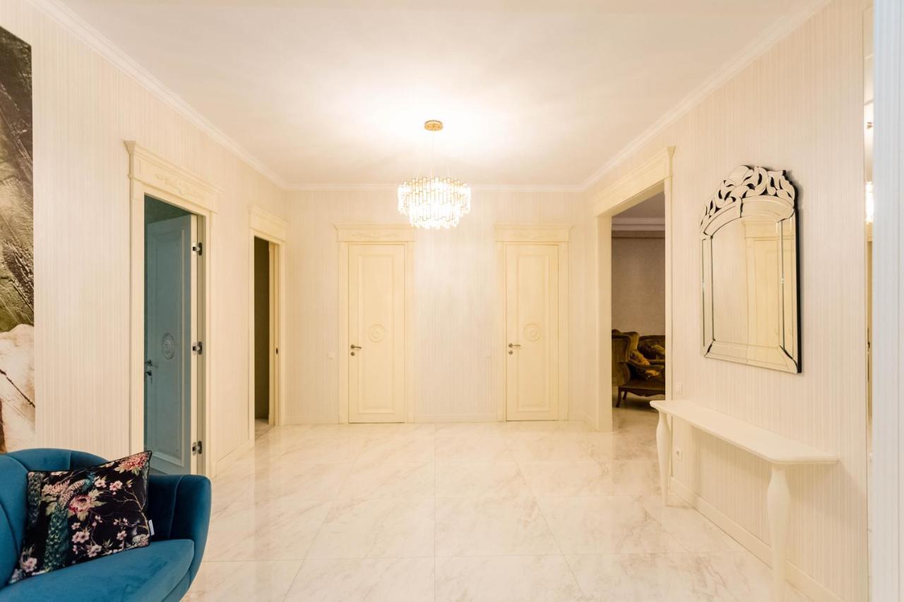 The Grand Apartment Tbilisi Eksteriør bilde